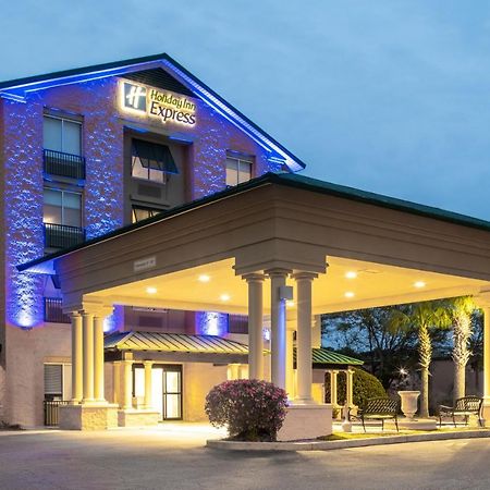 Holiday Inn Express Hotel & Suites Bluffton At Hilton Head Area By Ihg Exterior foto